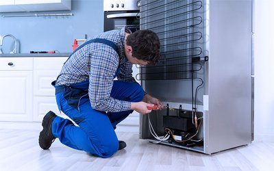 Refrigerator repair service